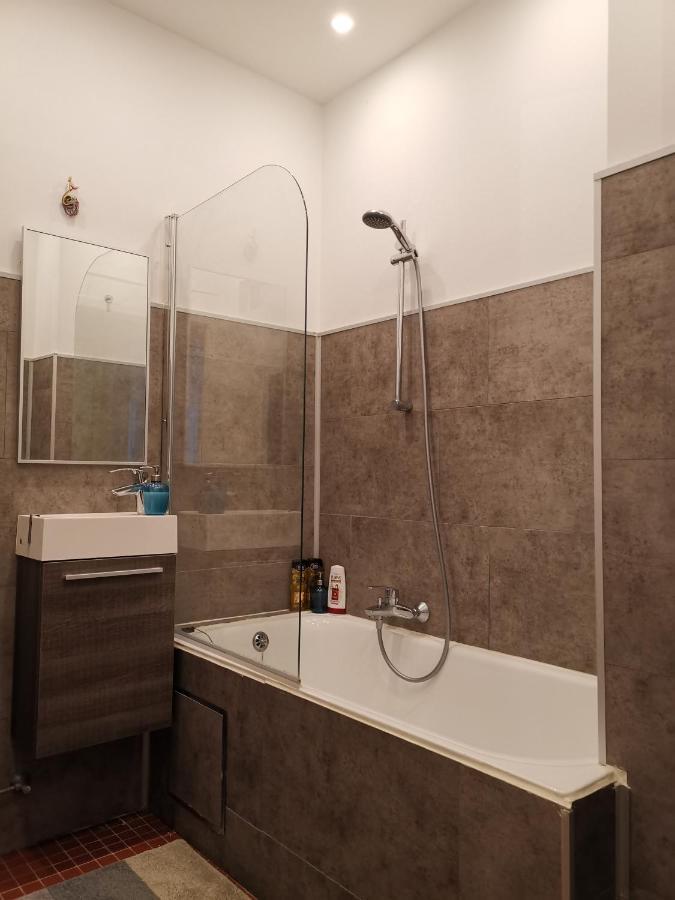 Florya Studio Woluwe Bruxelles Esterno foto